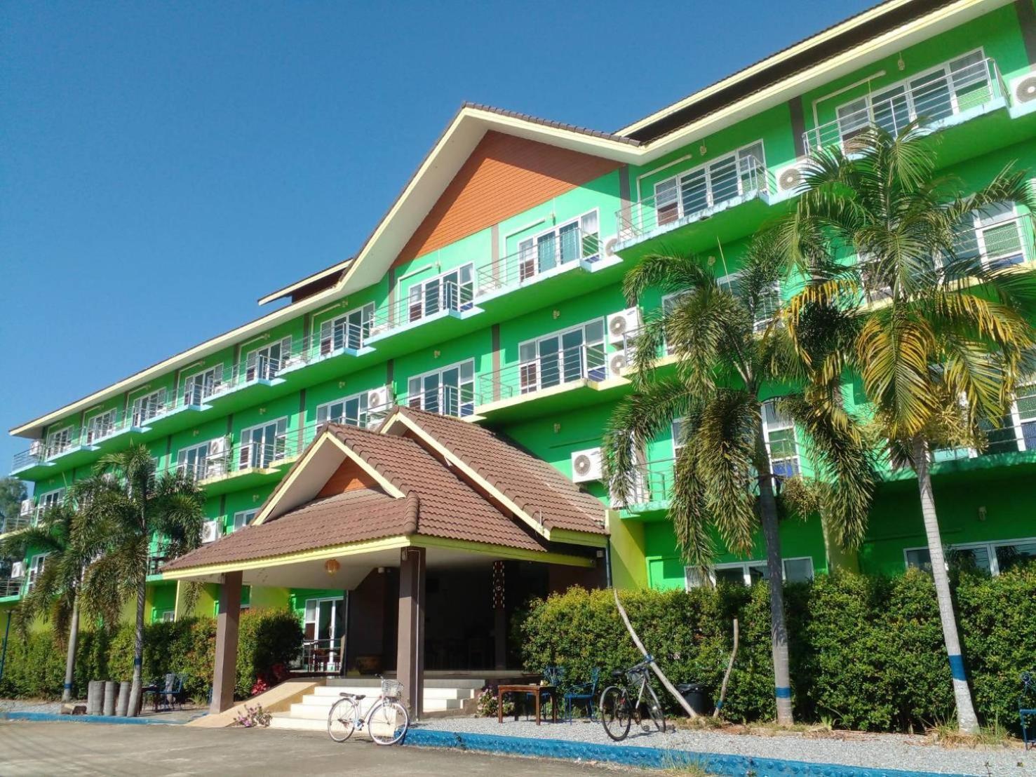 Saensukkho Hotel & Resort Чіанграй Екстер'єр фото