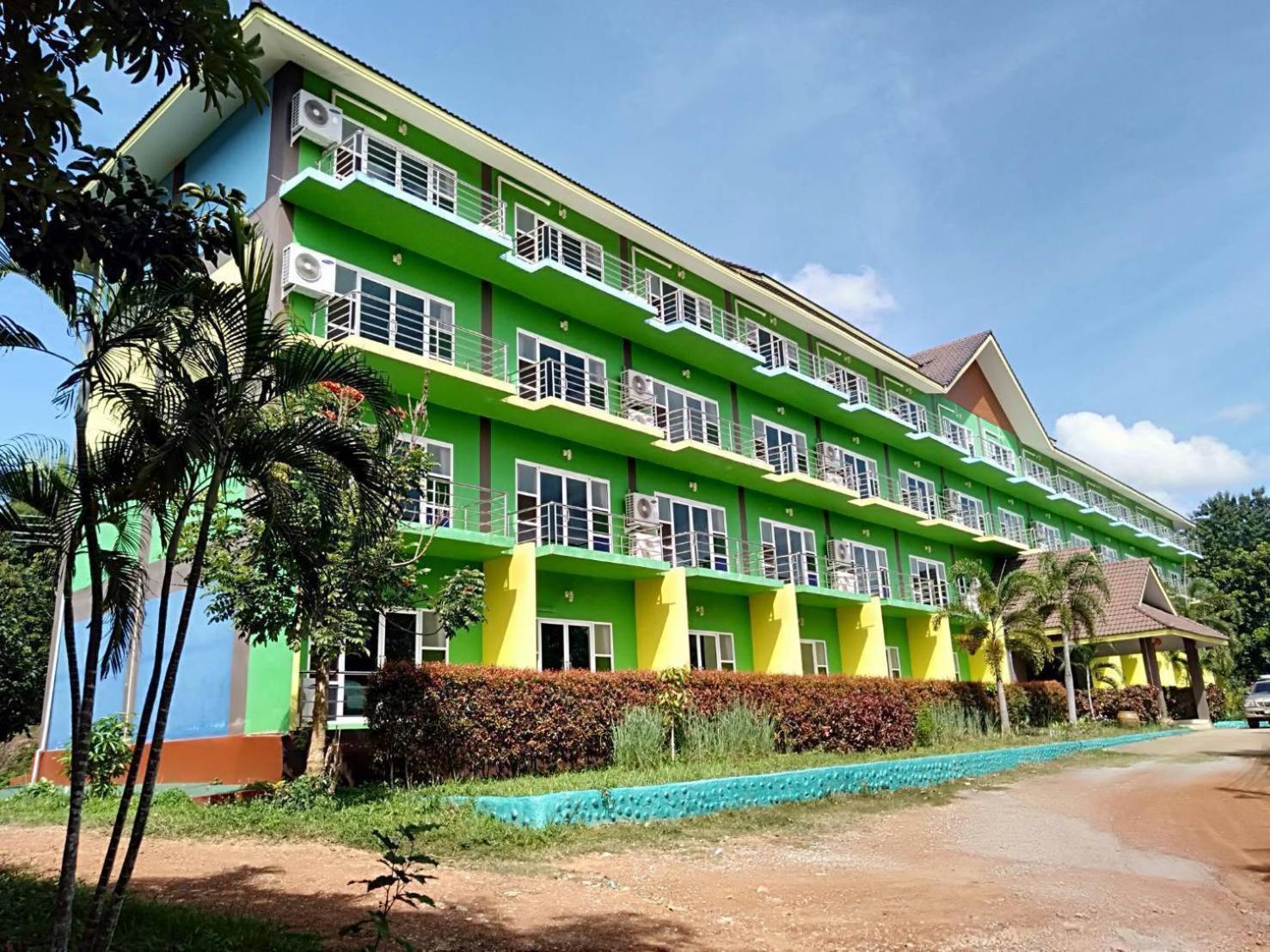 Saensukkho Hotel & Resort Чіанграй Екстер'єр фото